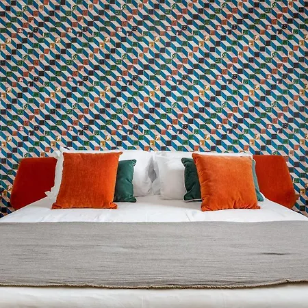 Futura Smart Flat - De Vivo Realty