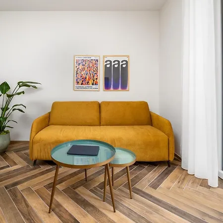 Futura Smart Flat - De Vivo Realty شقة