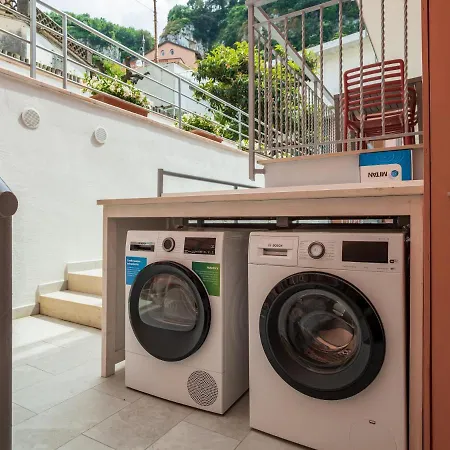 Futura Smart Flat - De Vivo Realty *